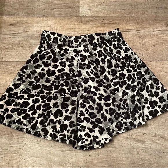NET Zara cheetah leopard print satin skort/shorts in blue - Picture 12 of 12